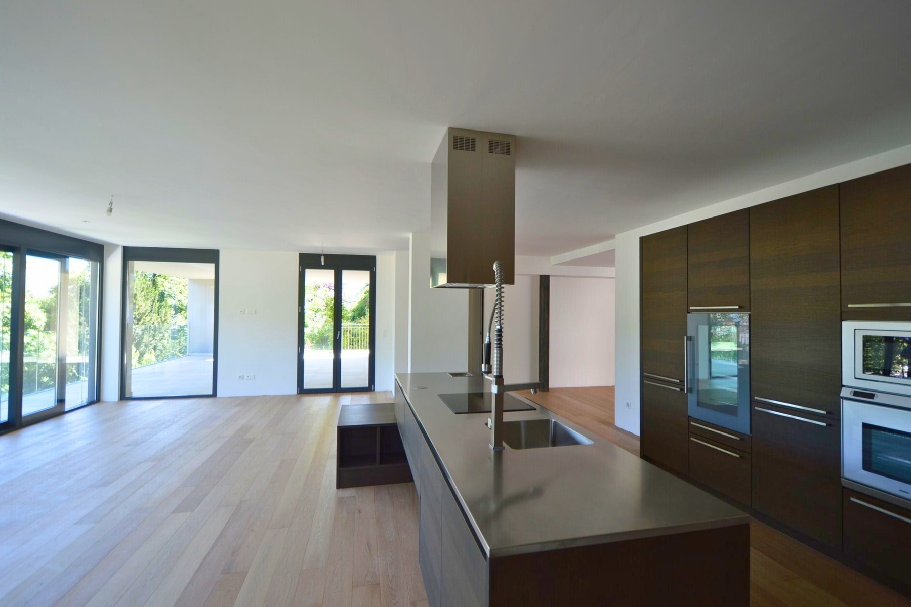  Elegant apartment with large panoramic terrace in exclusive residence - 物件實景