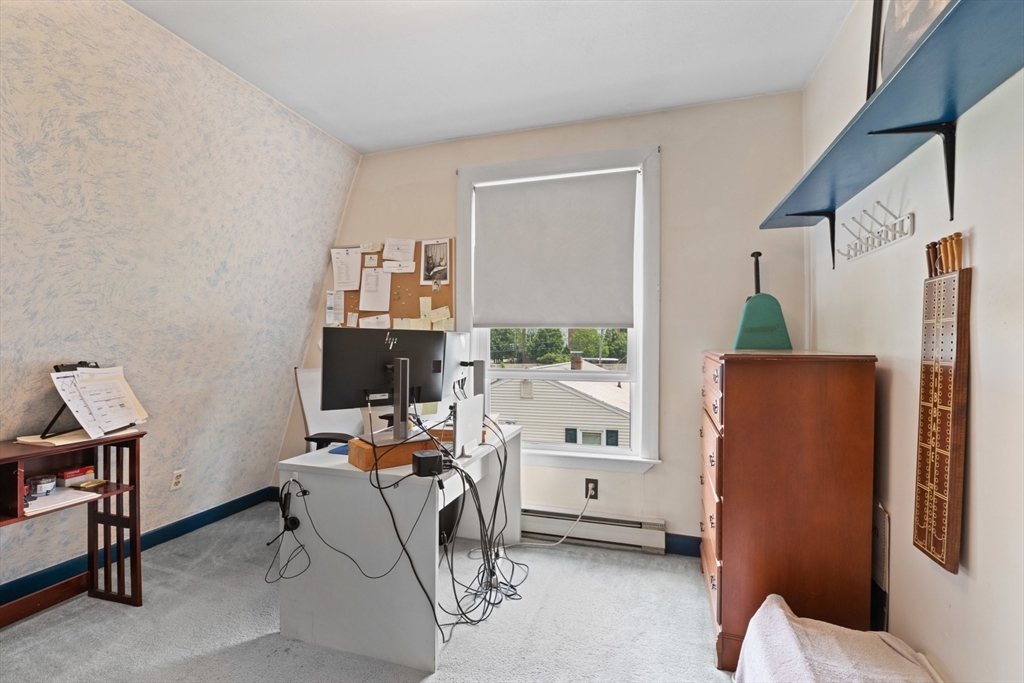 Medford, Massachusetts, 02155, United States, 3 Bedrooms Bedrooms, ,2 BathroomsBathrooms,Residential,For Sale,1923943
