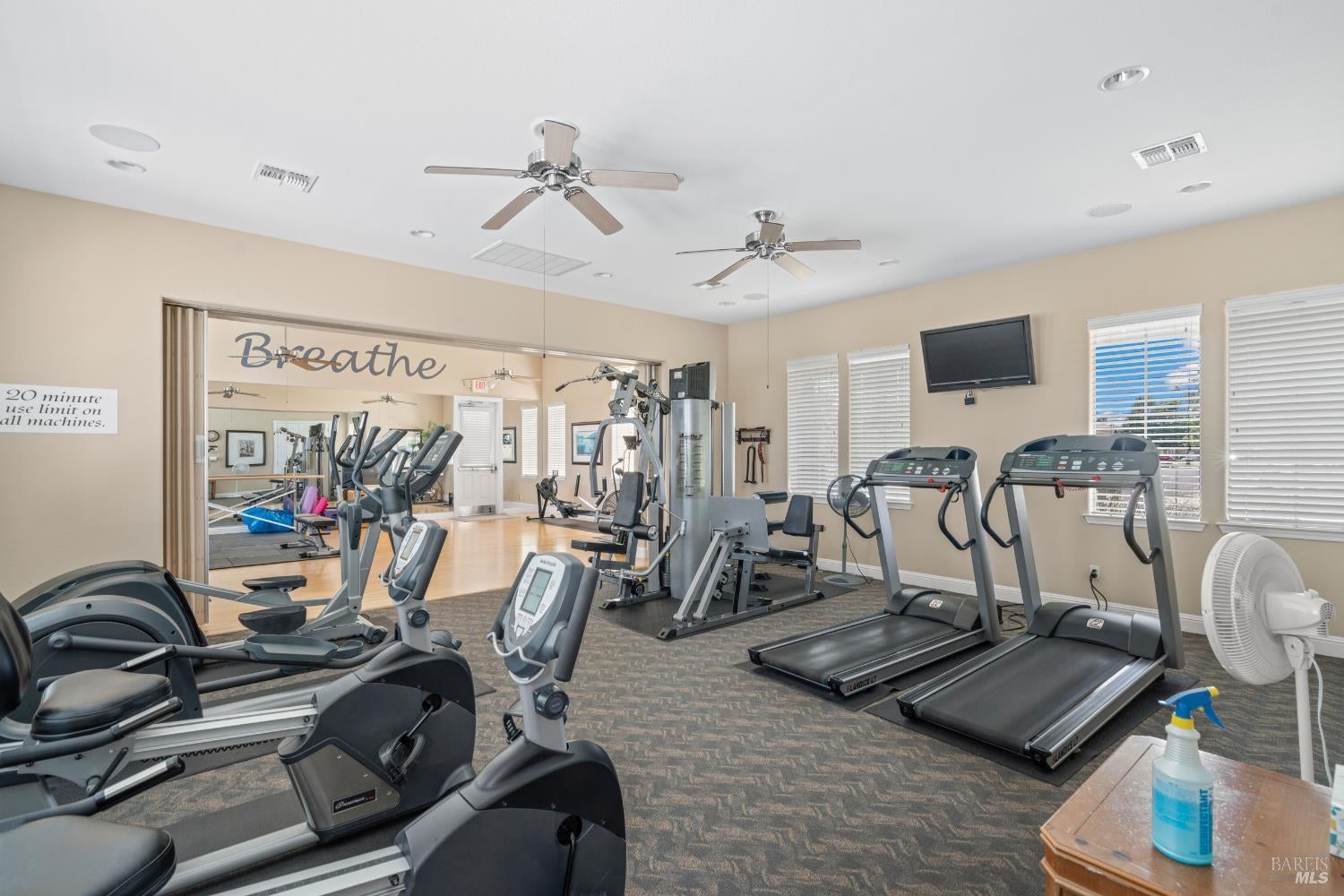 Vacaville, California, 95687, United States, 2 Bedrooms Bedrooms, ,2 BathroomsBathrooms,Residential,For Sale,1911882