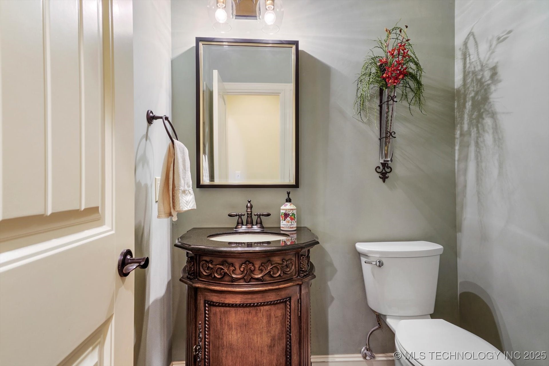 Tulsa, Oklahoma, 74137, United States, 4 Bedrooms Bedrooms, ,4 BathroomsBathrooms,Residential,For Sale,2003368