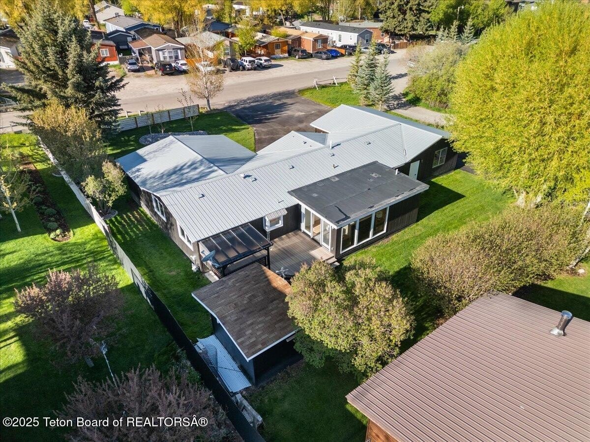 Jackson, Wyoming, 83001, United States, 4 Bedrooms Bedrooms, ,2 BathroomsBathrooms,Residential,For Sale,1830091