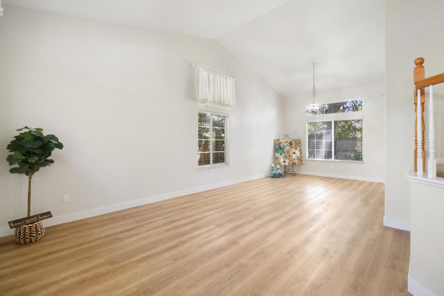 Folsom, California, 95630, United States, 4 Bedrooms Bedrooms, ,3 BathroomsBathrooms,Residential,For Sale,1926196