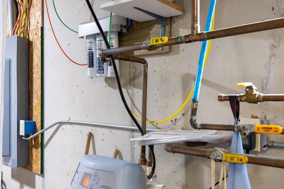 Big Rapids, Michigan, 49307, United States, 3 Bedrooms Bedrooms, ,4 BathroomsBathrooms,Residential,For Sale,1976014