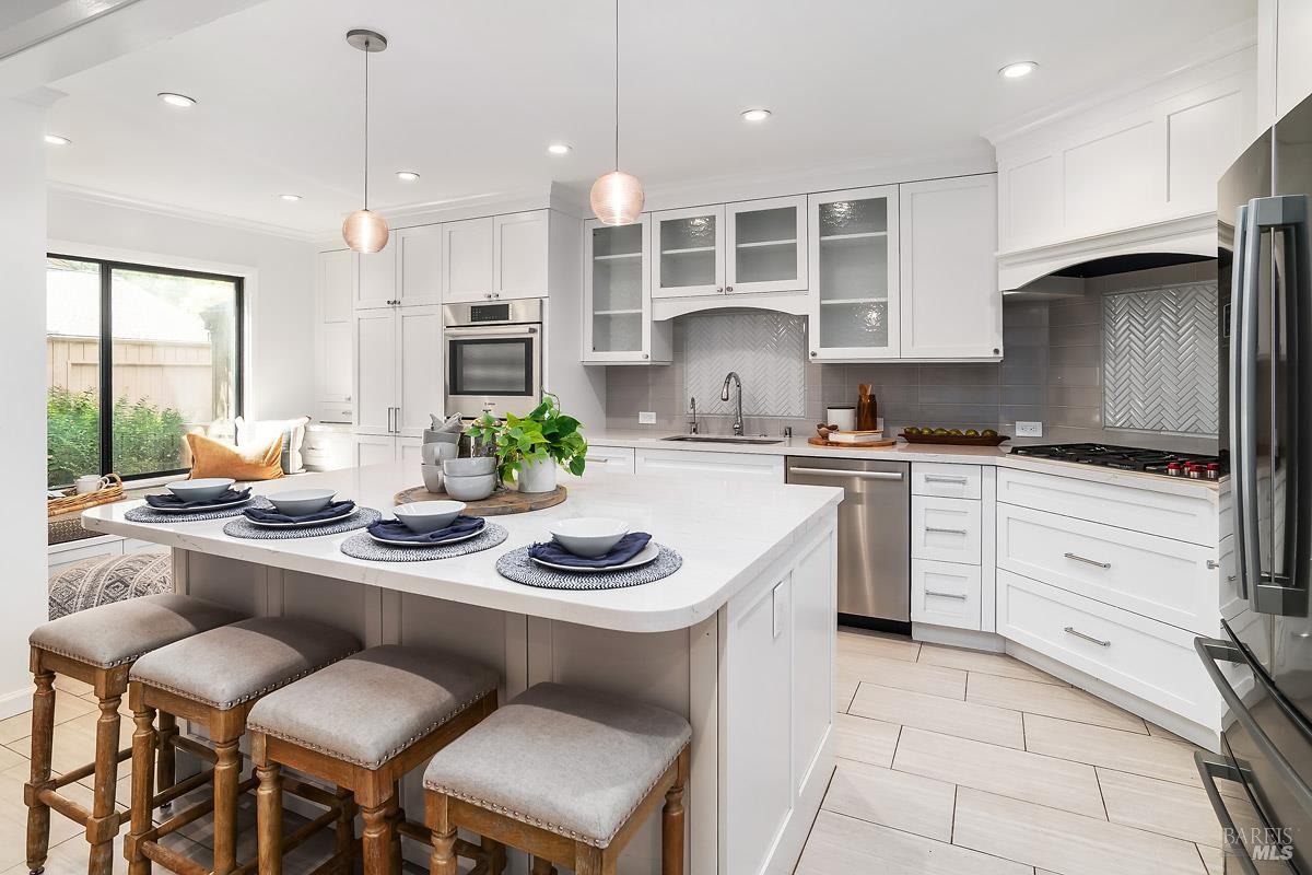 Novato, California, 94949, United States, 3 Bedrooms Bedrooms, ,3 BathroomsBathrooms,Residential,For Sale,1903559