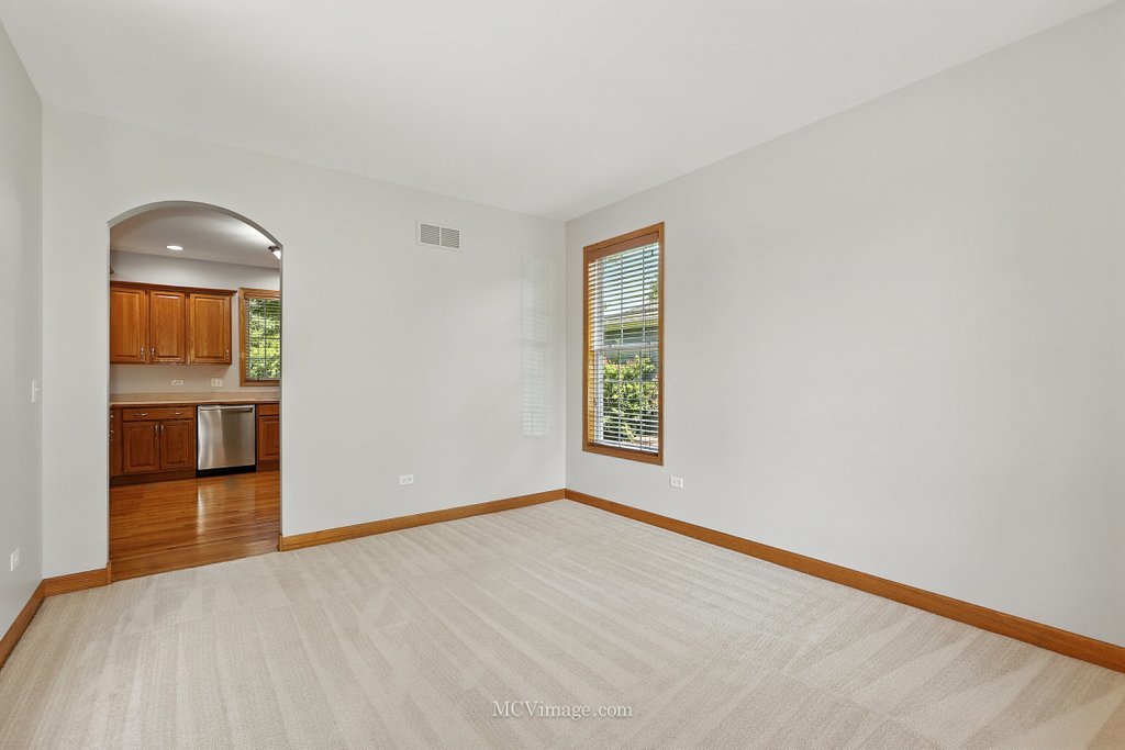 Plainfield, Illinois, 60586, United States, 5 Bedrooms Bedrooms, ,3 BathroomsBathrooms,Residential,For Sale,1927144