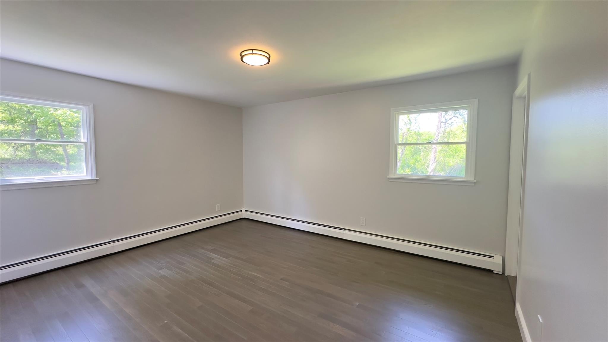 Kingston, New York, 12401, United States, 3 Bedrooms Bedrooms, ,2 BathroomsBathrooms,Residential,For Sale,1944952