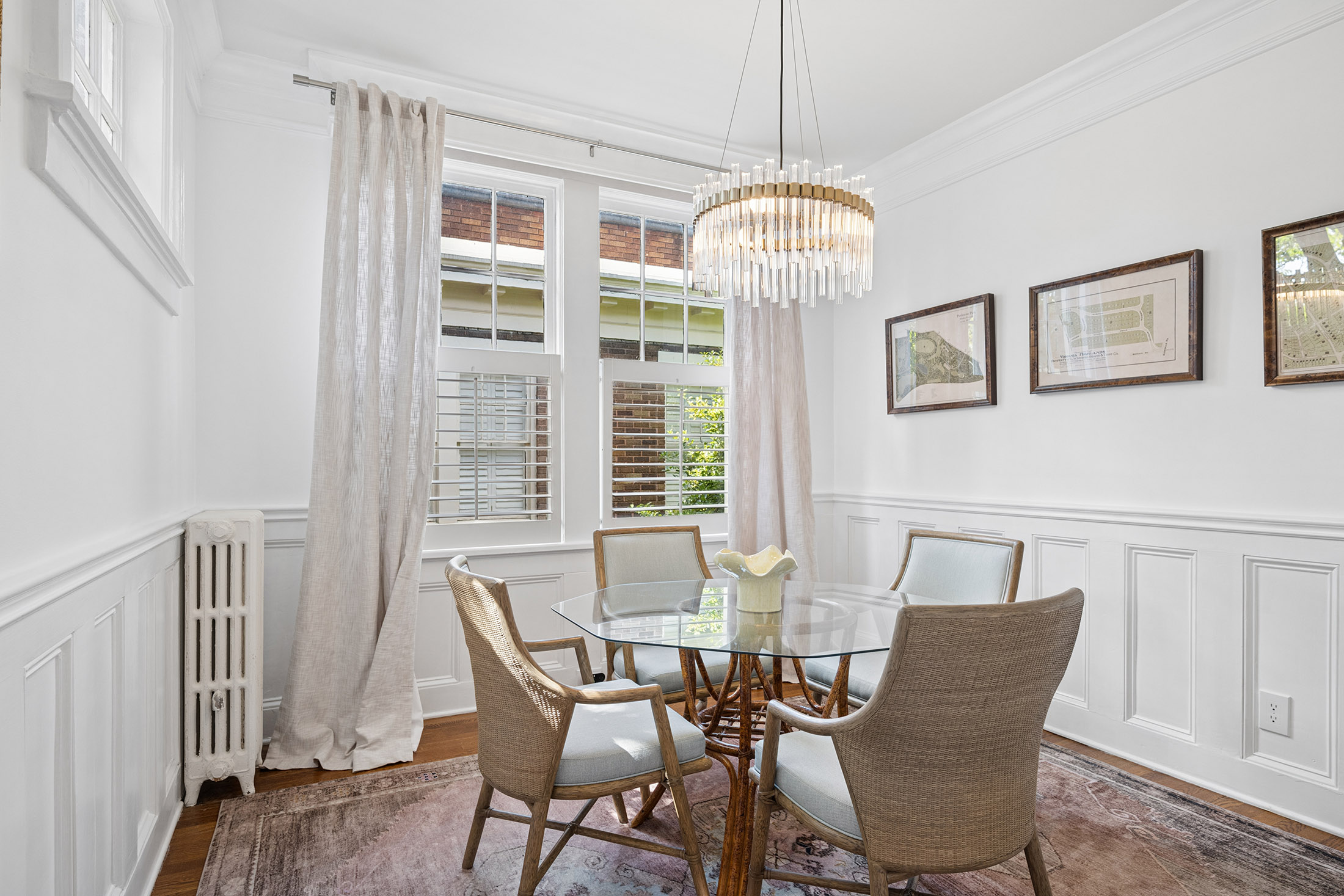  Beautiful Top Floor End Unit Condo Combines Historic Charm and Modern Finishes - 物件實景