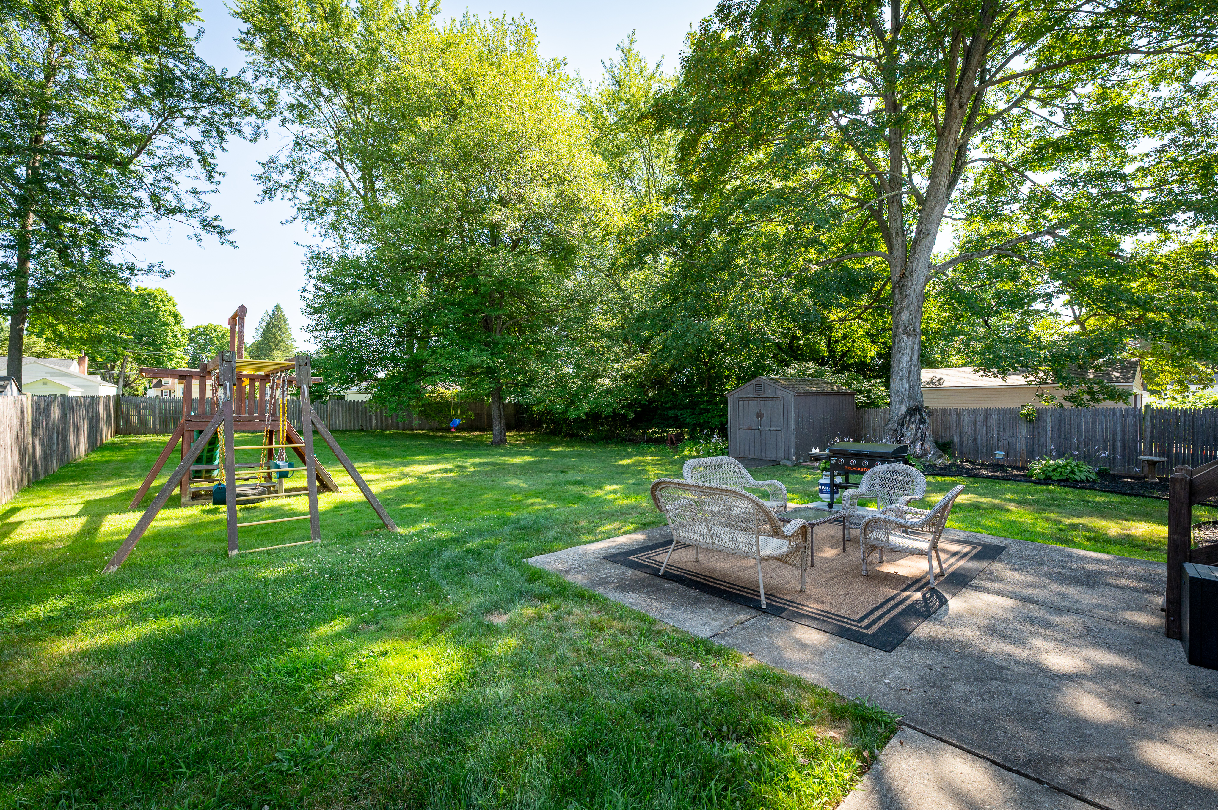  Fully modernized 3-bedroom ranch in a quiet, beautiful neighborhood. - 物件實景