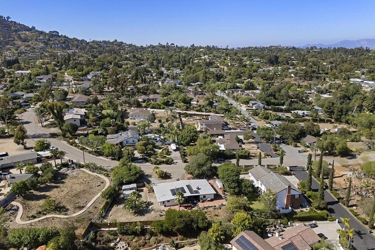 La Mesa, California, 91941, United States, 3 Bedrooms Bedrooms, ,4 BathroomsBathrooms,Residential,For Sale,1911905