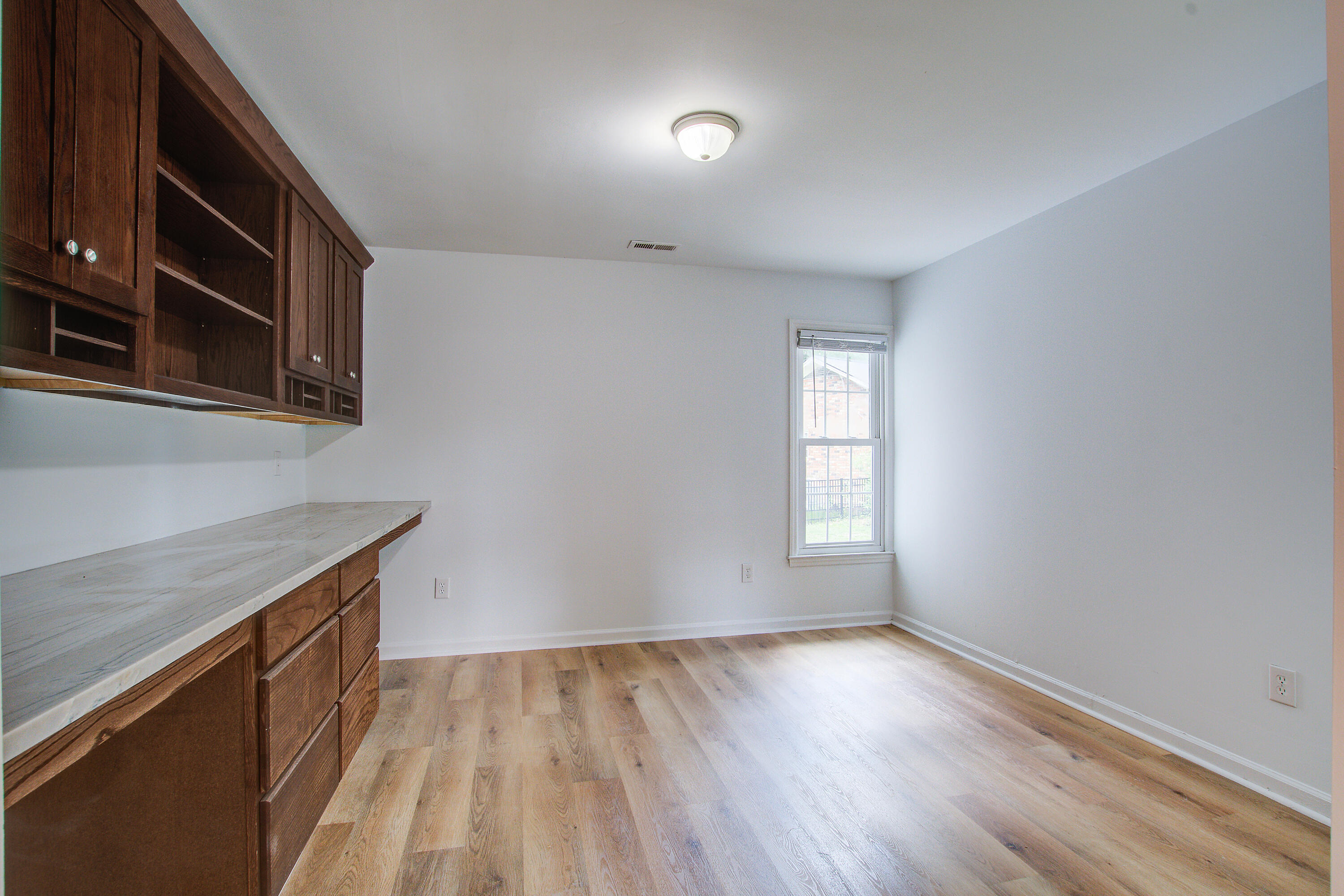 Hanahan, South Carolina, 29410, United States, 3 Bedrooms Bedrooms, ,3 BathroomsBathrooms,Residential,For Sale,1819163