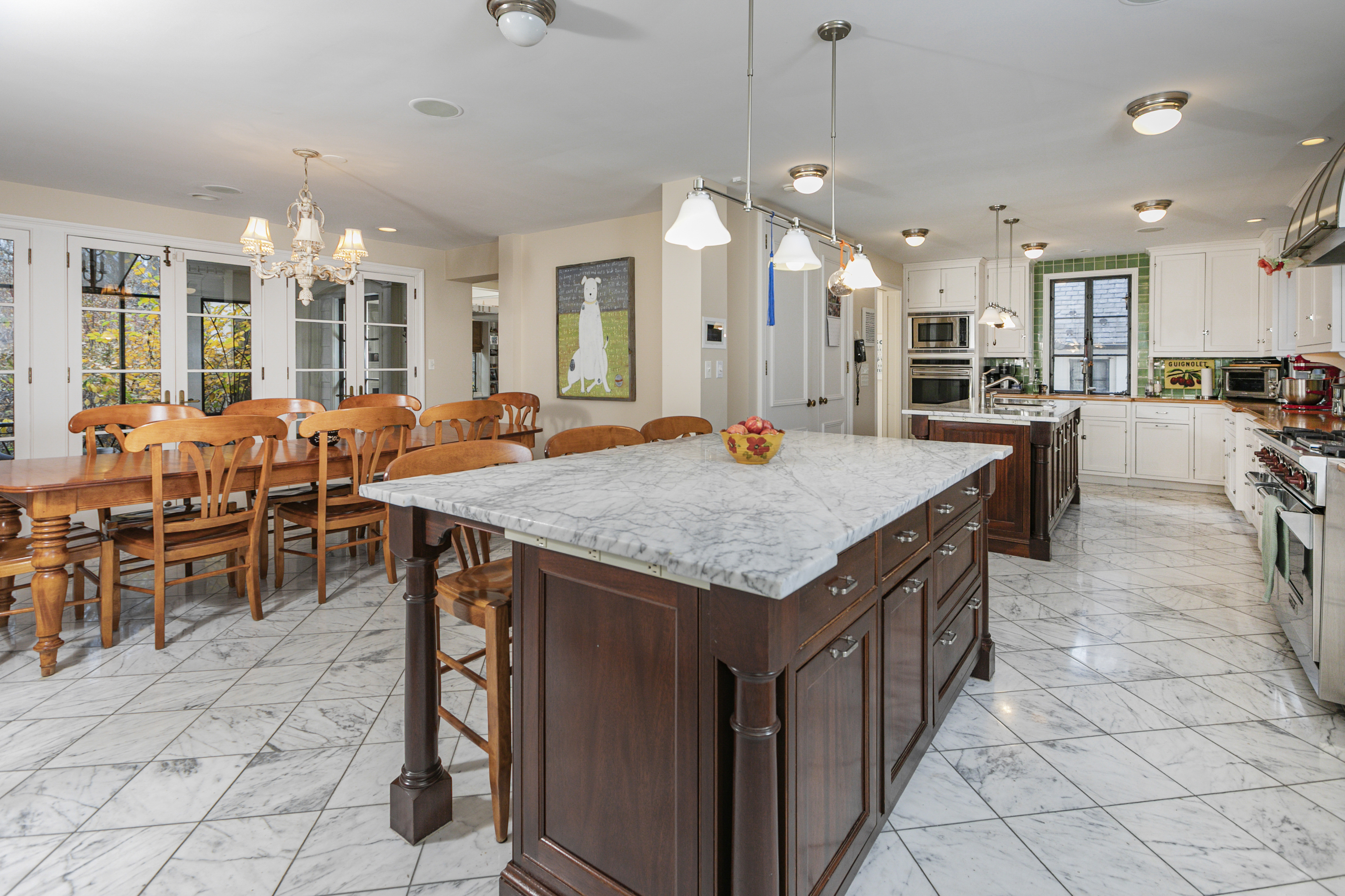  Iconic 1930s Princeton Estate with Pool, Home Theater, and Acreage - 物件實景