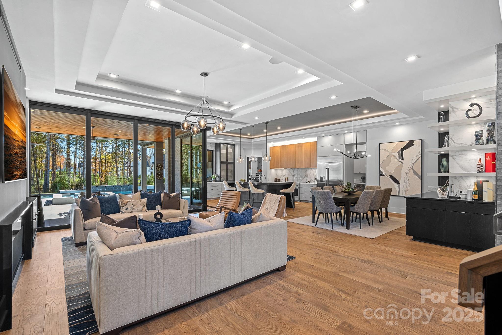 Davidson, North Carolina, 28036, United States, 5 Bedrooms Bedrooms, ,7 BathroomsBathrooms,Residential,For Sale,1989460