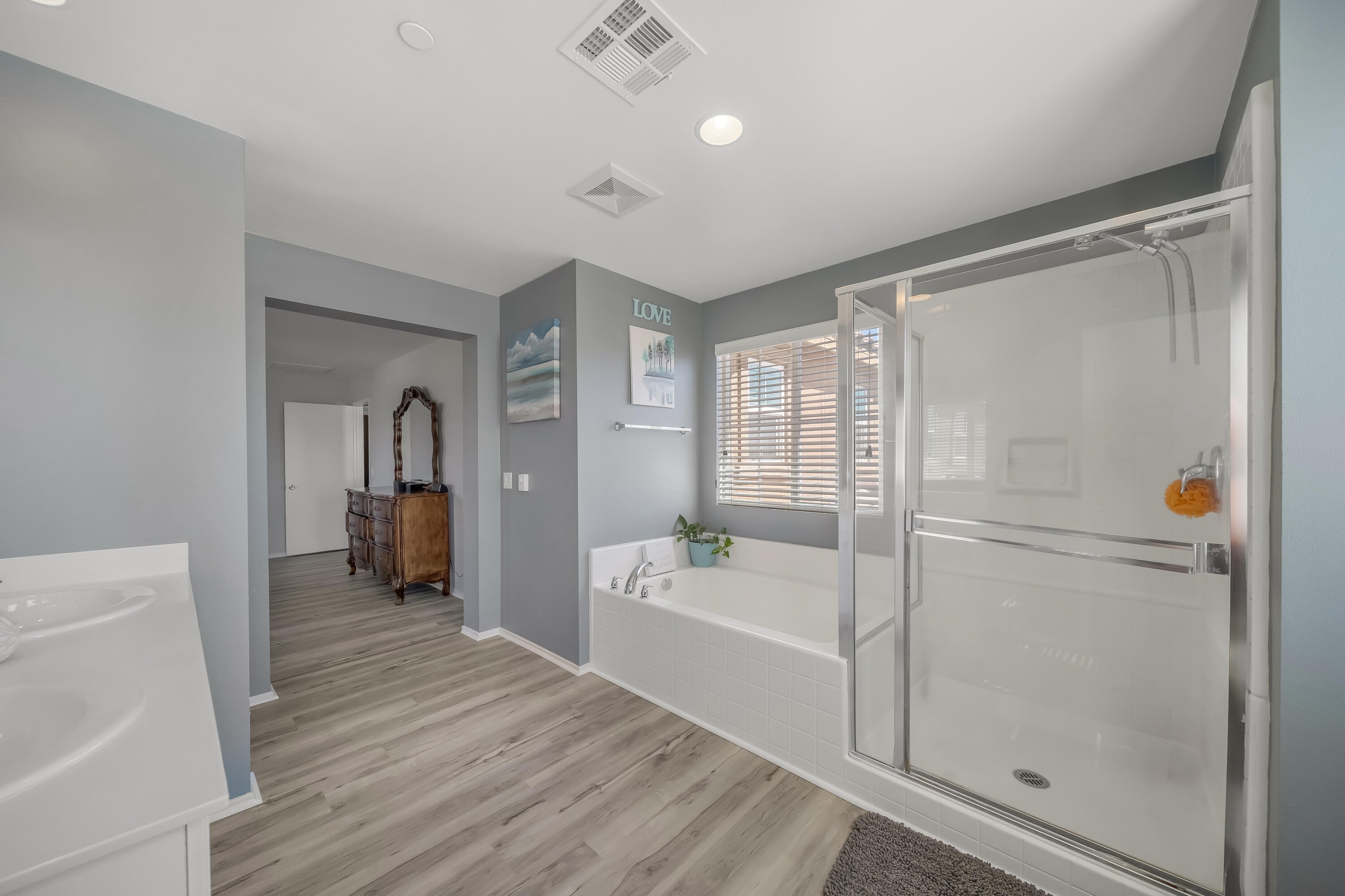 Coachella, California, 92236, United States, 5 Bedrooms Bedrooms, ,3 BathroomsBathrooms,Residential,For Sale,1986838