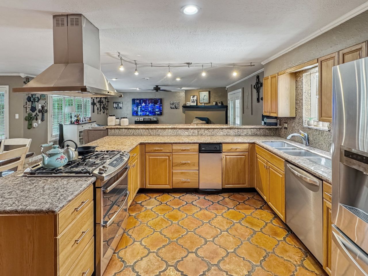 Carlsbad, New Mexico, 88220, United States, 4 Bedrooms Bedrooms, ,4 BathroomsBathrooms,Residential,For Sale,2010434