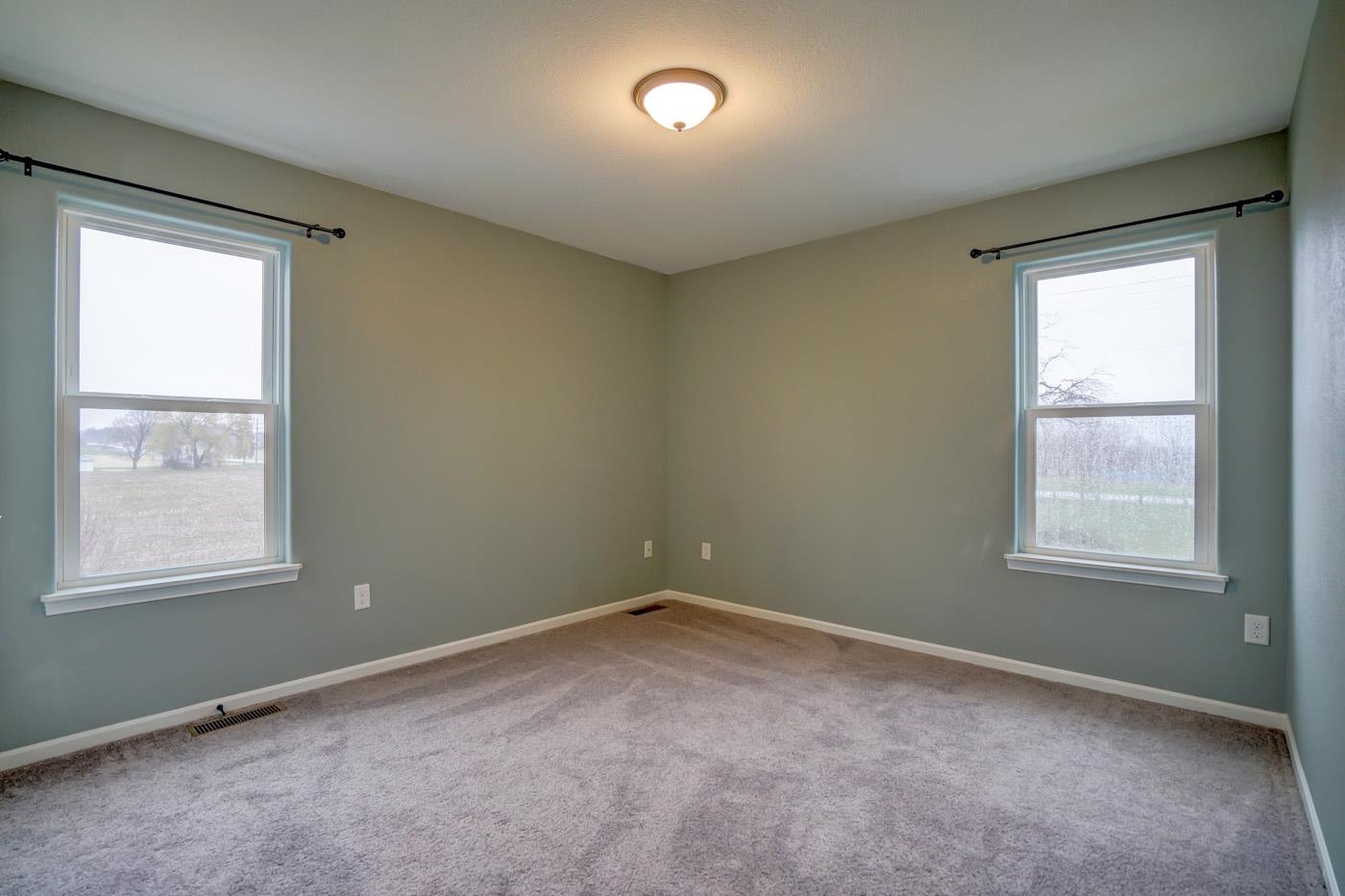 Fort Atkinson, Wisconsin, 53538, United States, 3 Bedrooms Bedrooms, ,4 BathroomsBathrooms,Residential,For Sale,1977230