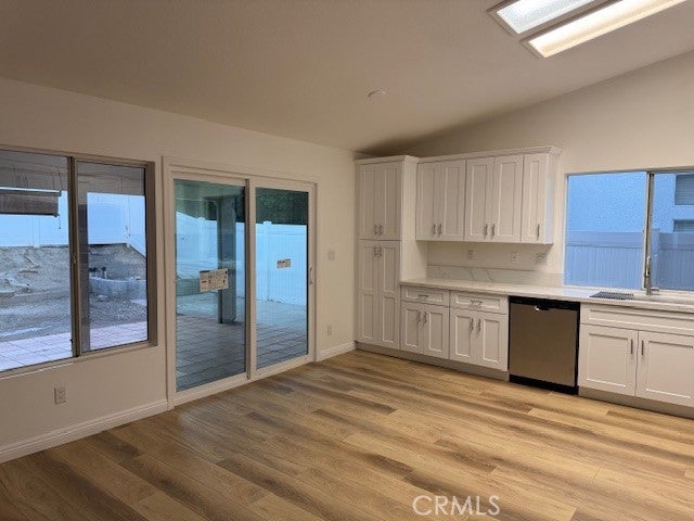 Colton, California, 92324, United States, 4 Bedrooms Bedrooms, ,2 BathroomsBathrooms,Residential,For Sale,1902973