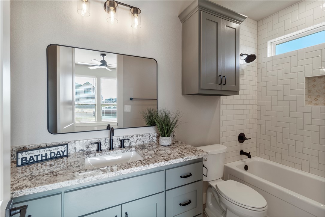 Bryan, Texas, 77808, United States, 4 Bedrooms Bedrooms, ,4 BathroomsBathrooms,Residential,For Sale,1982862