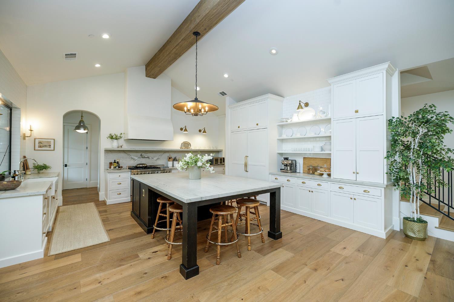 Turlock, California, 95382, United States, 5 Bedrooms Bedrooms, ,4 BathroomsBathrooms,Residential,For Sale,2002533