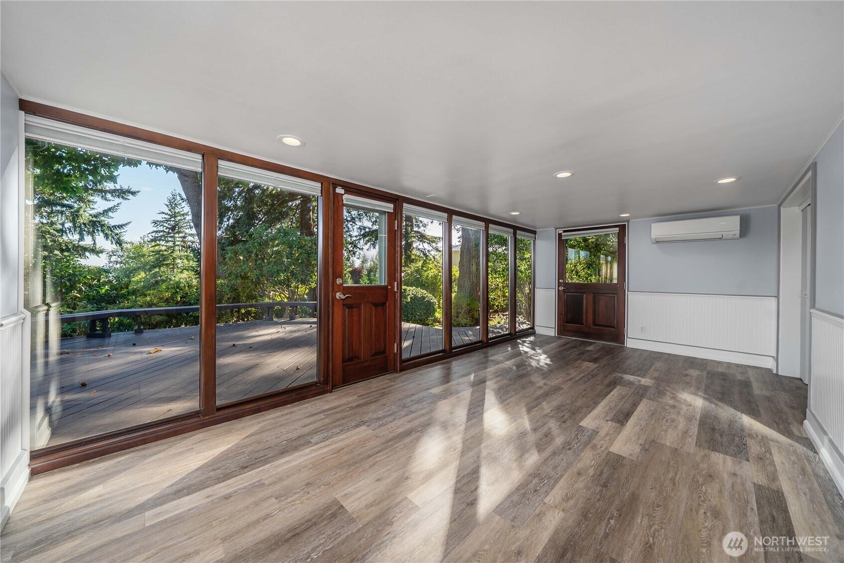 EDGEWOOD, Washington, 98372, United States, 3 Bedrooms Bedrooms, ,3 BathroomsBathrooms,Residential,For Sale,1950997