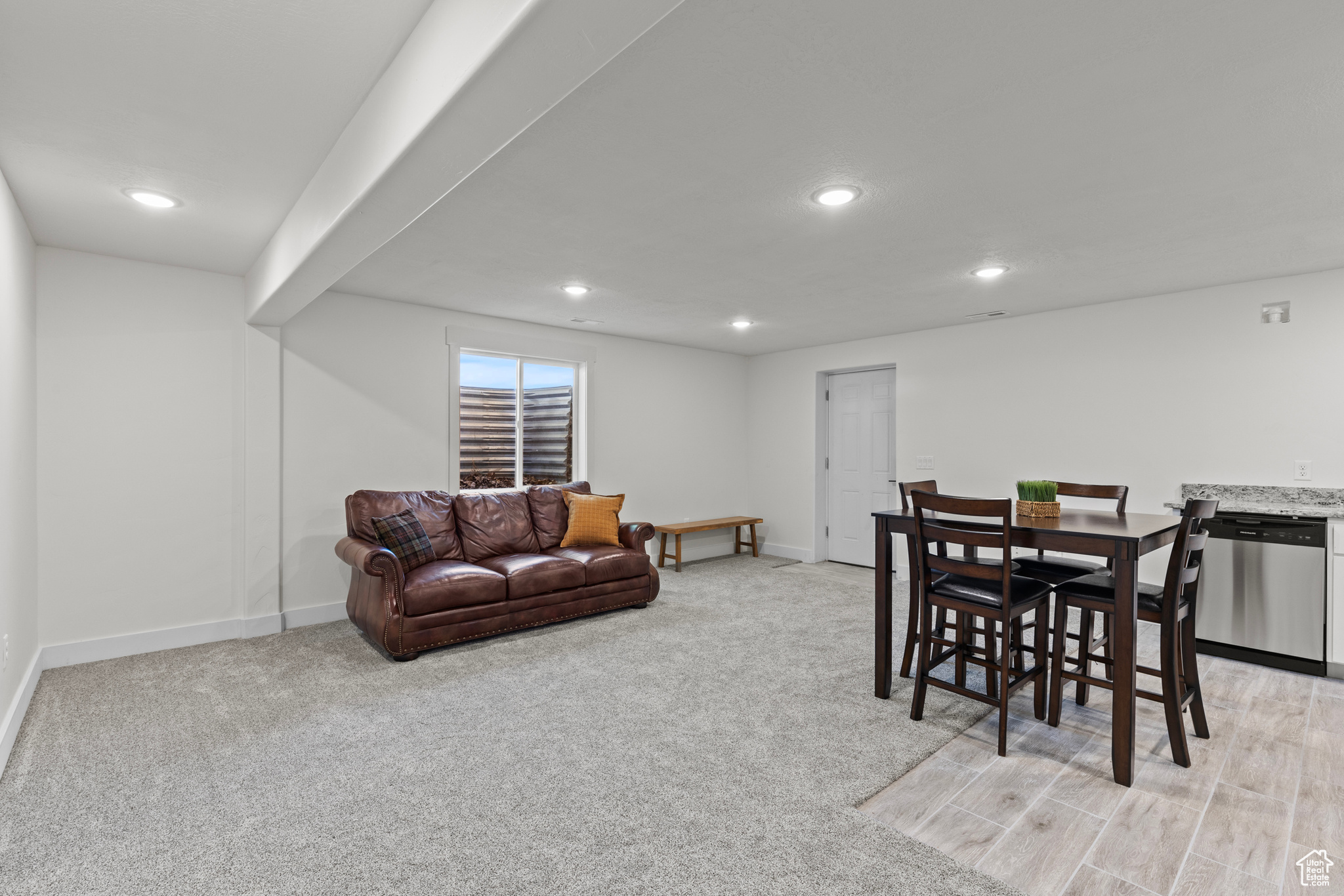 Mendon, Utah, 84325, United States, 7 Bedrooms Bedrooms, ,4 BathroomsBathrooms,Residential,For Sale,1977990