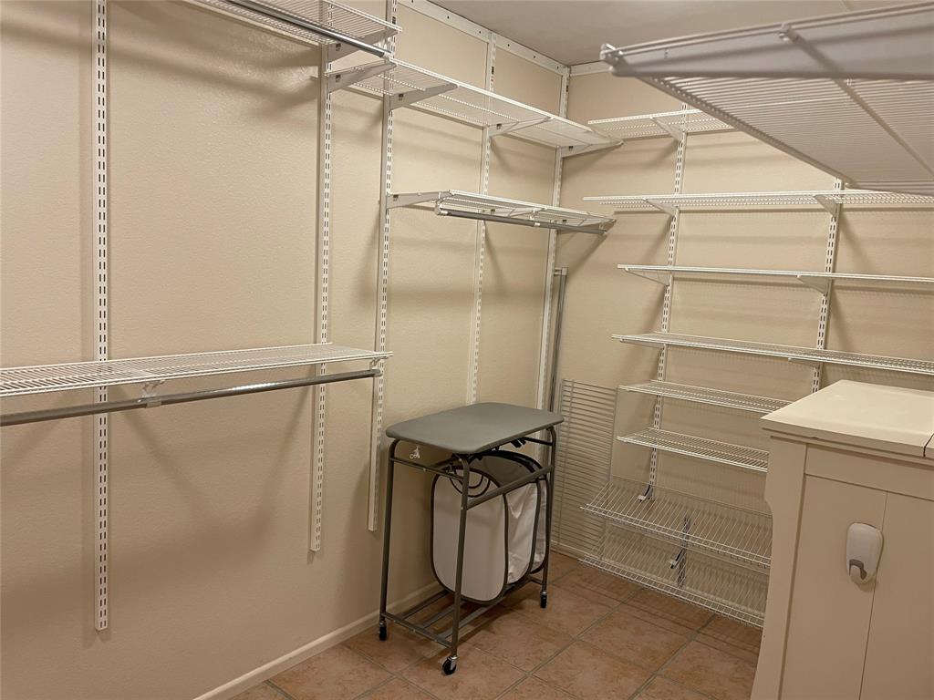 Abilene, Texas, 79606, United States, 3 Bedrooms Bedrooms, ,2 BathroomsBathrooms,Residential,For Sale,1988306