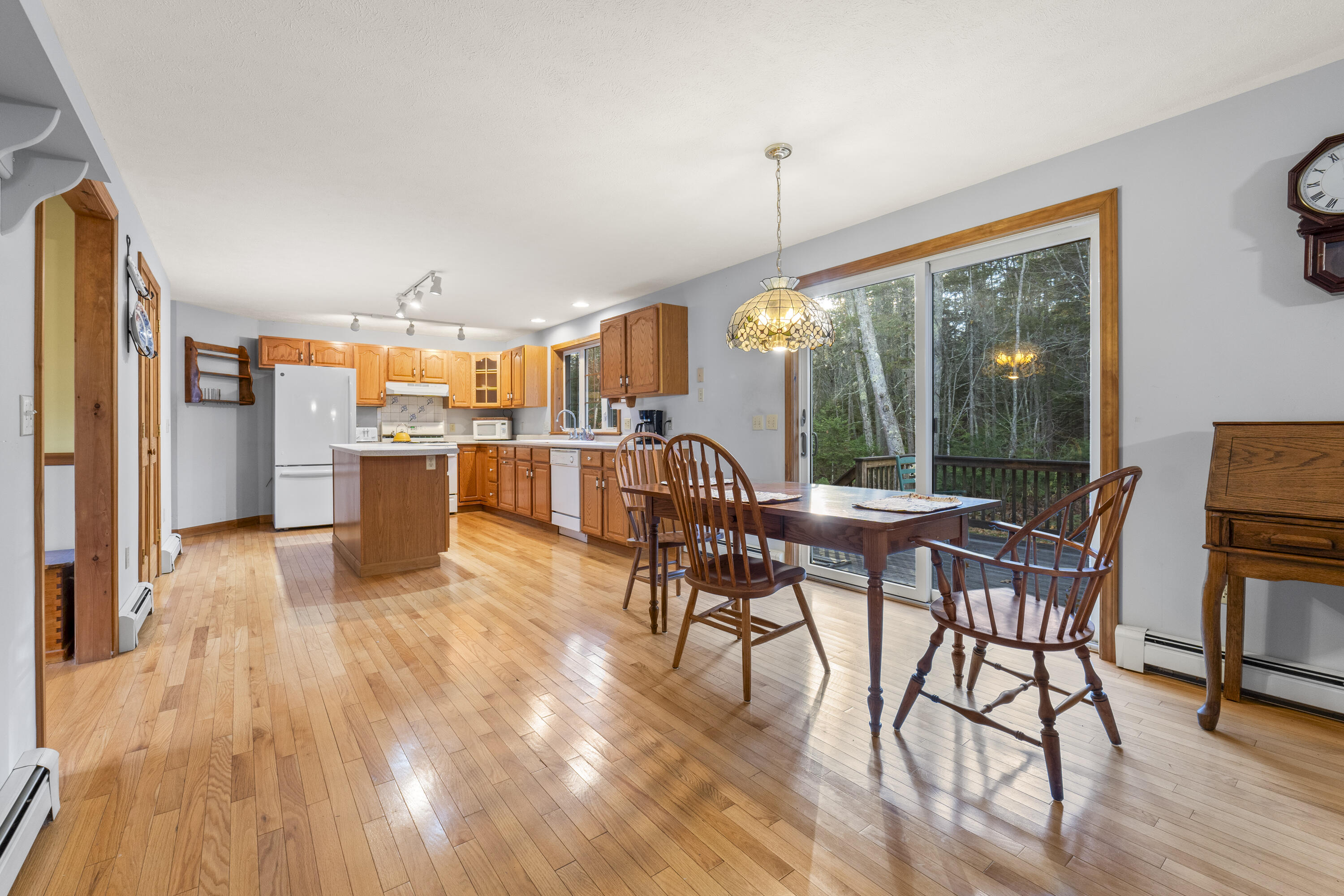 Brunswick, Maine, 04011, United States, 3 Bedrooms Bedrooms, ,3 BathroomsBathrooms,Residential,For Sale,1988184