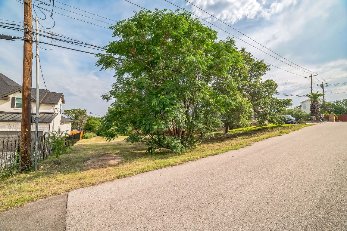 Austin, Texas, 78732, United States, ,Land,For Sale,1820952