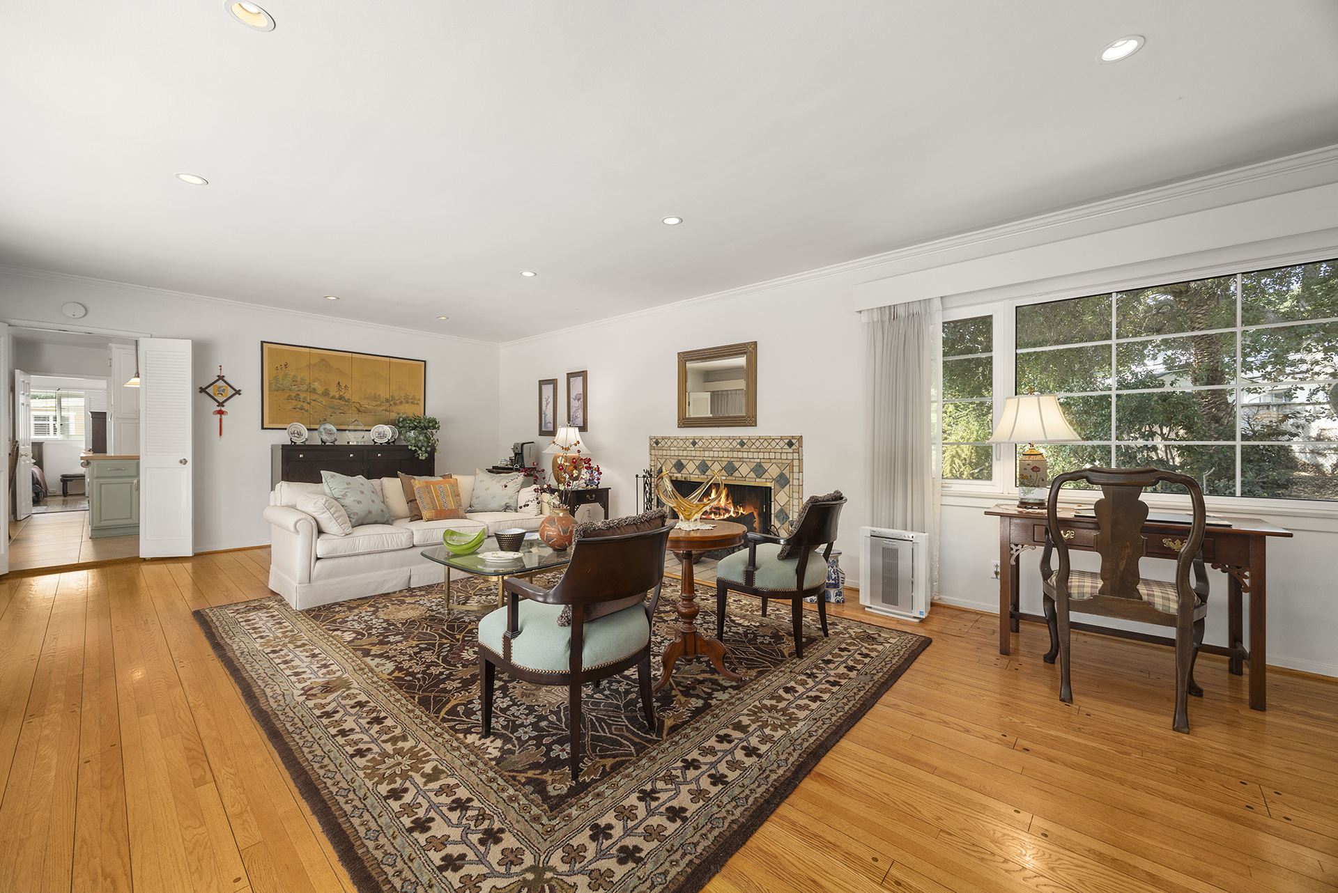 Pasadena, California, 91107, United States, 4 Bedrooms Bedrooms, ,1 BathroomBathrooms,Residential,For Sale,1975607