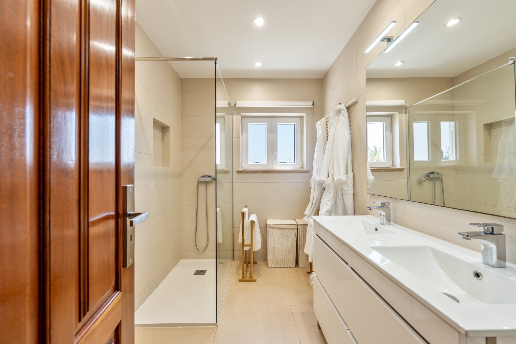  Country Estate, 9 bedrooms, for Sale - 物件實景