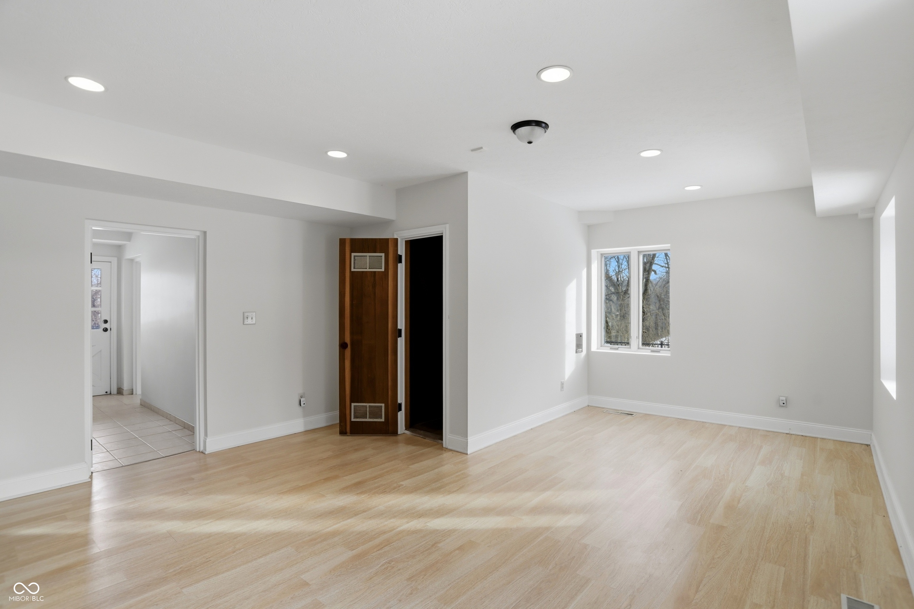 Indianapolis, Indiana, 46256, United States, 6 Bedrooms Bedrooms, ,10 BathroomsBathrooms,Residential,For Sale,2016946