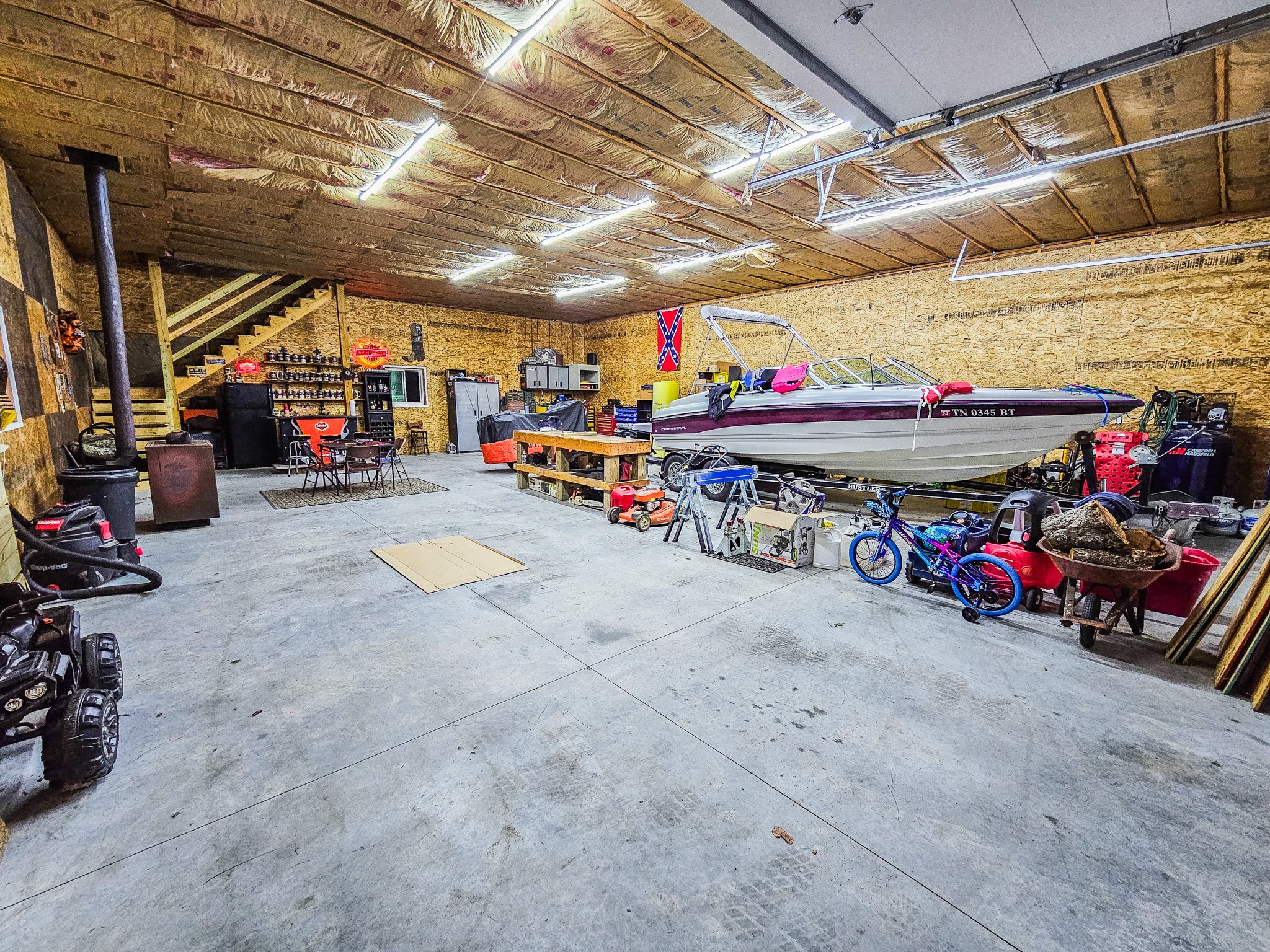 Tullahoma, Tennessee, 37388, United States, 3 Bedrooms Bedrooms, ,4 BathroomsBathrooms,Residential,For Sale,1794204