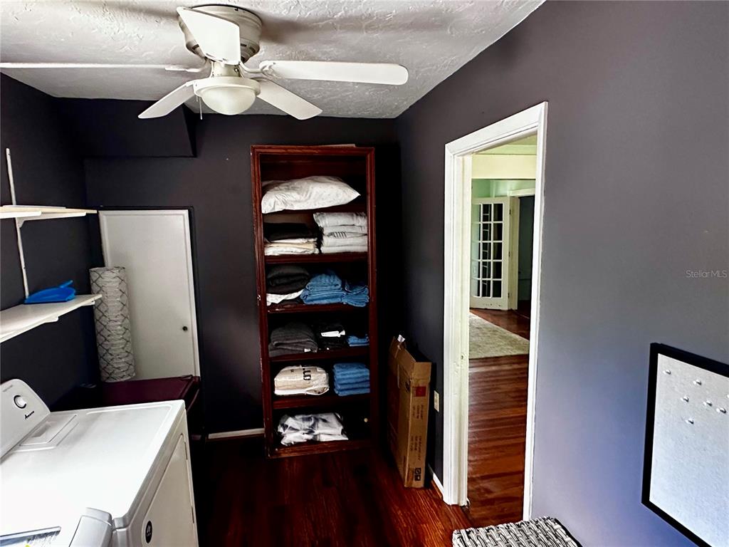 Sarasota, Florida, 34237, United States, 4 Bedrooms Bedrooms, ,2 BathroomsBathrooms,Residential,For Sale,1901097