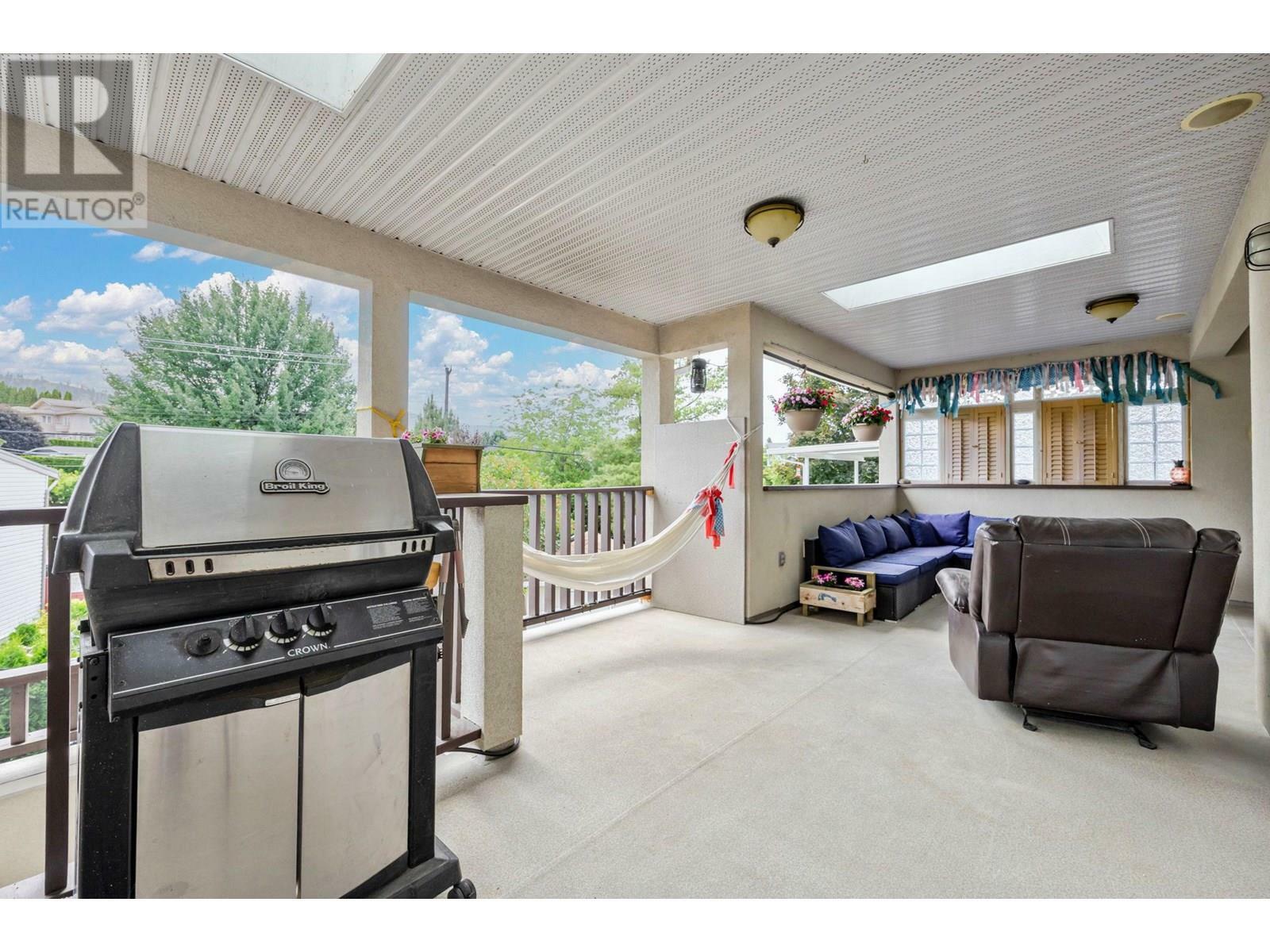 PENTICTON, British Columbia, V2A 1A7, CA, 6 Bedrooms Bedrooms, ,4 BathroomsBathrooms,Residential,For Sale,1859946
