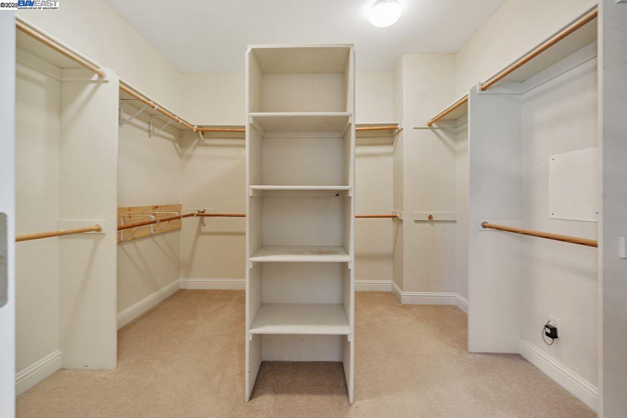 Concord, California, 94521, United States, 5 Bedrooms Bedrooms, ,3 BathroomsBathrooms,Residential,For Sale,1989306