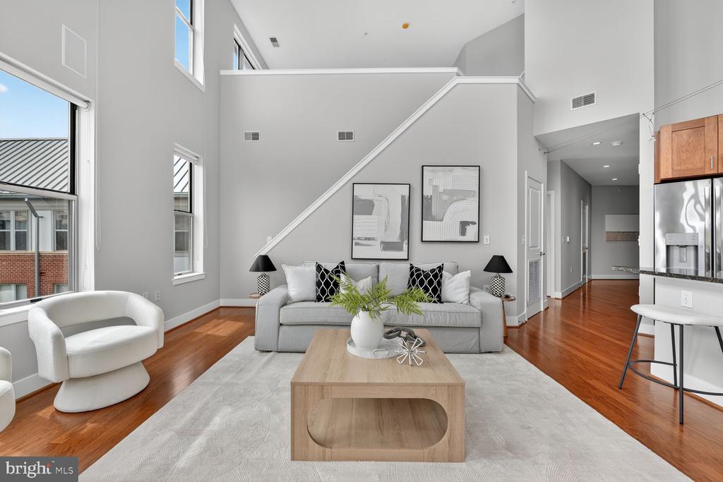 Arlington, Virginia, 22201, United States, 2 Bedrooms Bedrooms, ,2 BathroomsBathrooms,Residential,For Sale,1927773