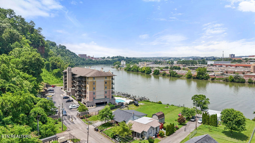 Knoxville, Tennessee, 37902, United States, 3 Bedrooms Bedrooms, ,2 BathroomsBathrooms,Residential,For Sale,1870599