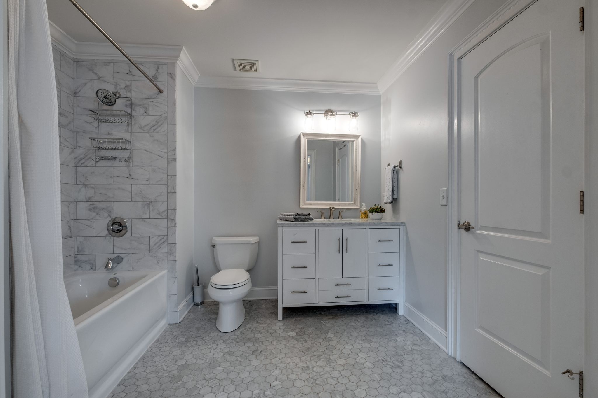  210B Page Rd, Nashville, TN, 37205 - 物件實景
