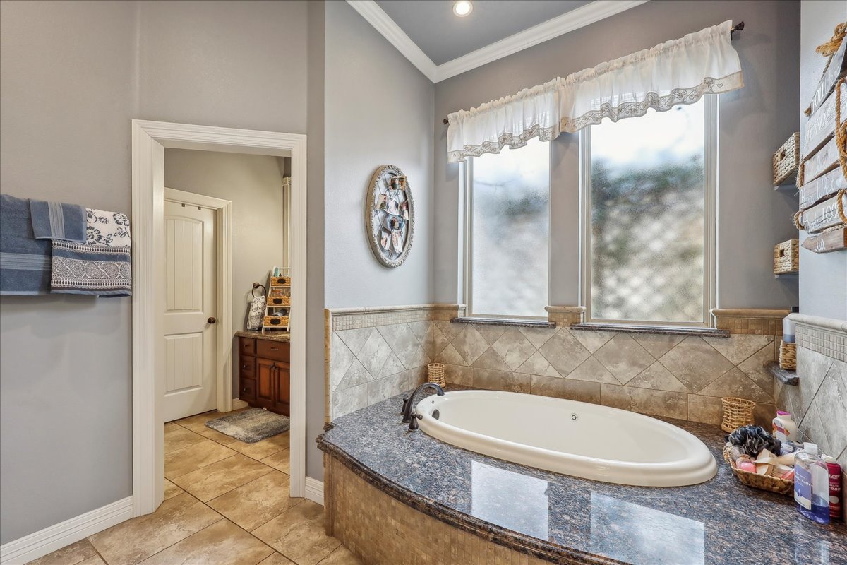 Lumberton, Texas, 77657, United States, 5 Bedrooms Bedrooms, ,4 BathroomsBathrooms,Residential,For Sale,1941970