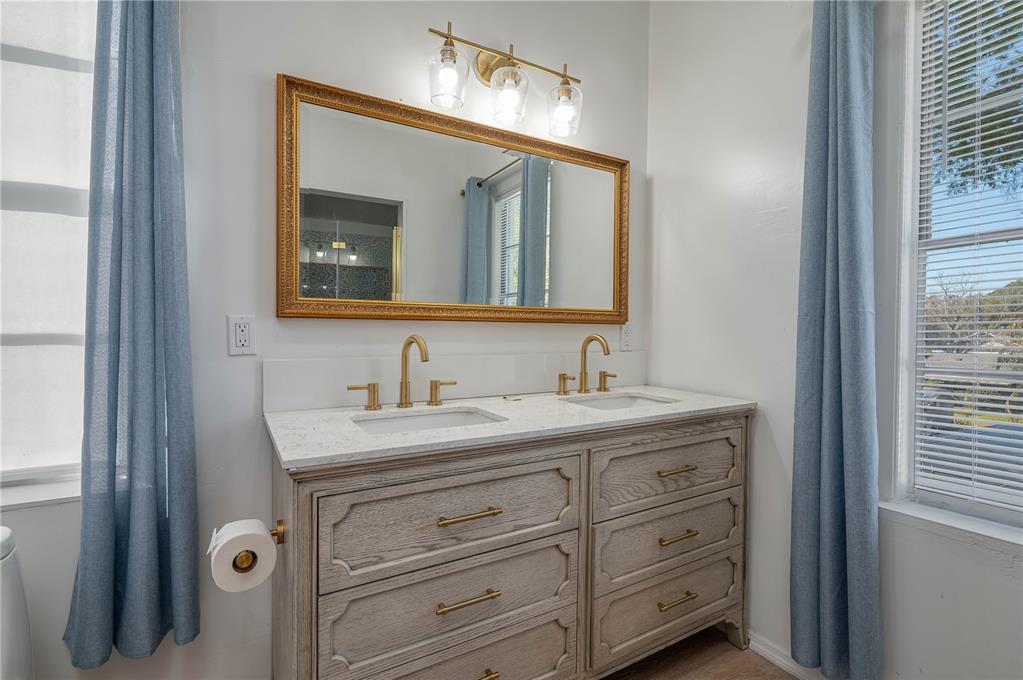 Winter Haven, Florida, 33880, United States, 4 Bedrooms Bedrooms, ,2 BathroomsBathrooms,Residential,For Sale,1954877