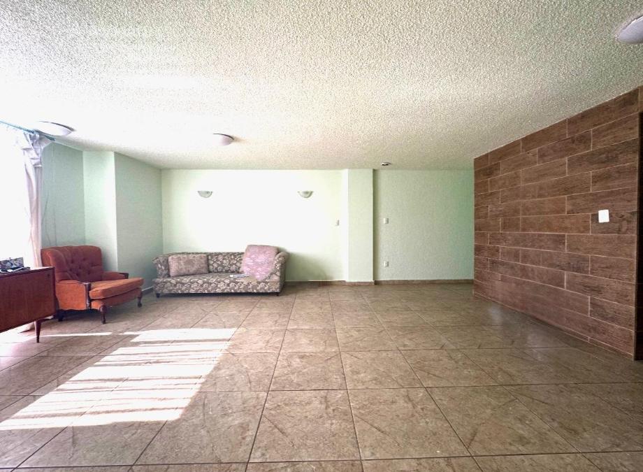 Circuito Arquitectos, Naucalpan de Juárez, Estado de méxico, 53100, Mexico, 2 Bedrooms Bedrooms, ,1 BathroomBathrooms,Residential,For Sale,Circuito Arquitectos,1672602