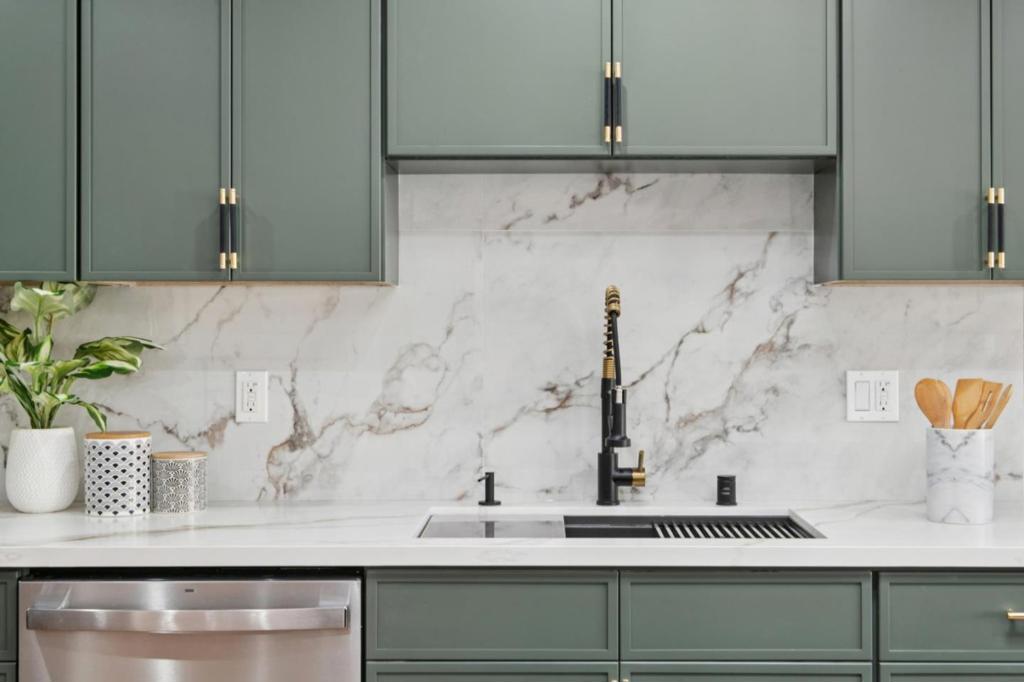 San Francisco, California, 94132, United States, 4 Bedrooms Bedrooms, ,4 BathroomsBathrooms,Residential,For Sale,2008965