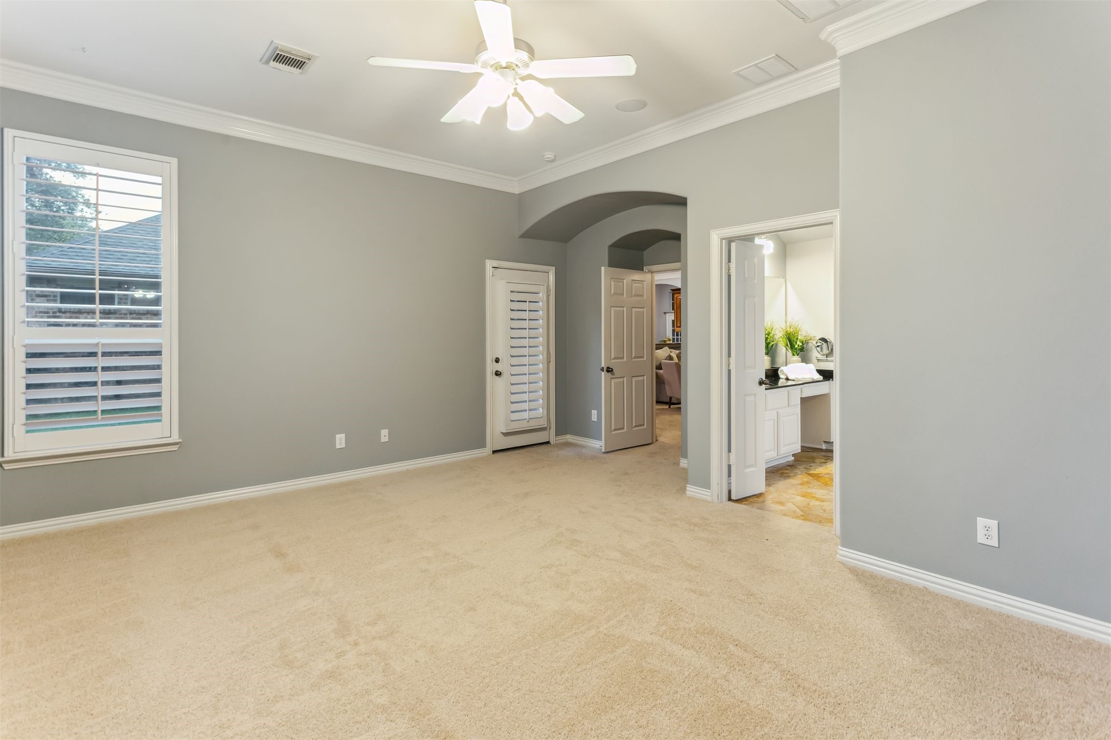 Sugar Land, Texas, 77479, United States, 5 Bedrooms Bedrooms, ,5 BathroomsBathrooms,Residential,For Sale,1837689