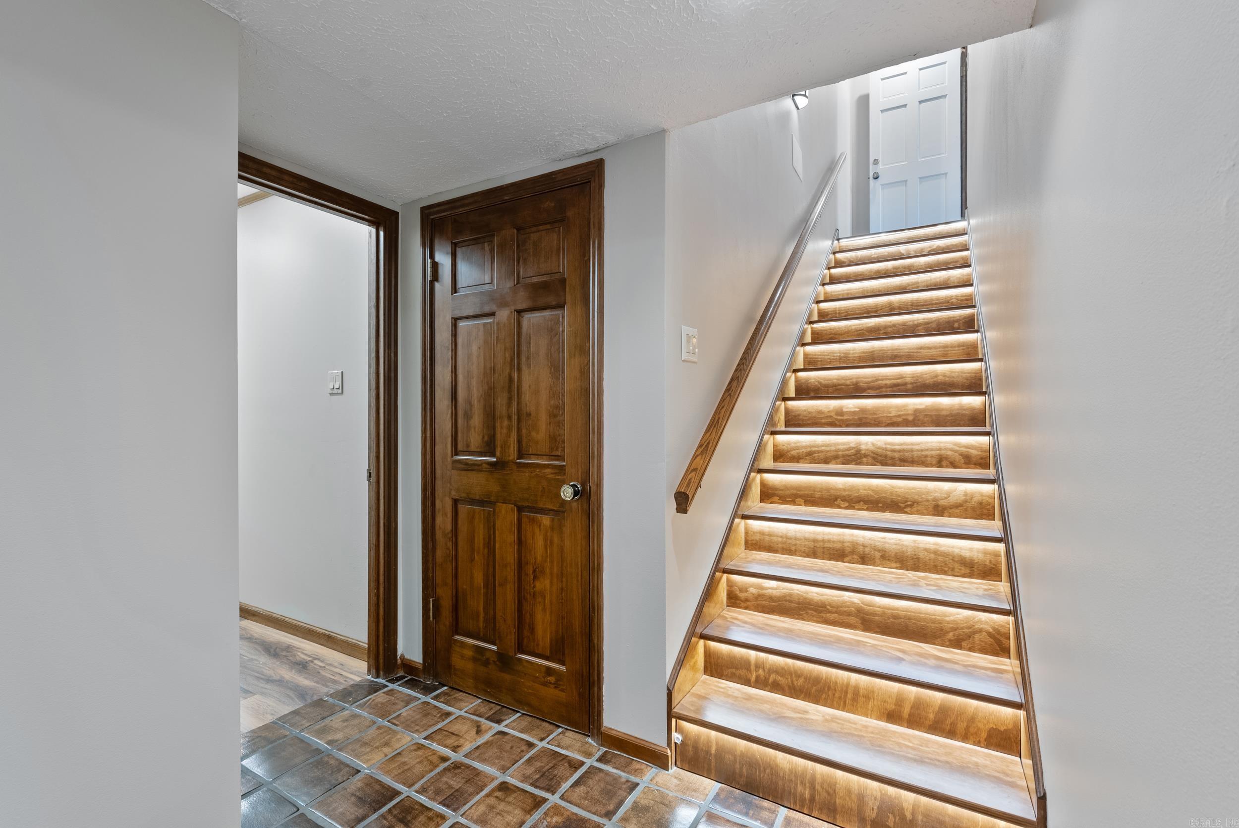 Conway, Arkansas, 72034, United States, 5 Bedrooms Bedrooms, ,5 BathroomsBathrooms,Residential,For Sale,1993283