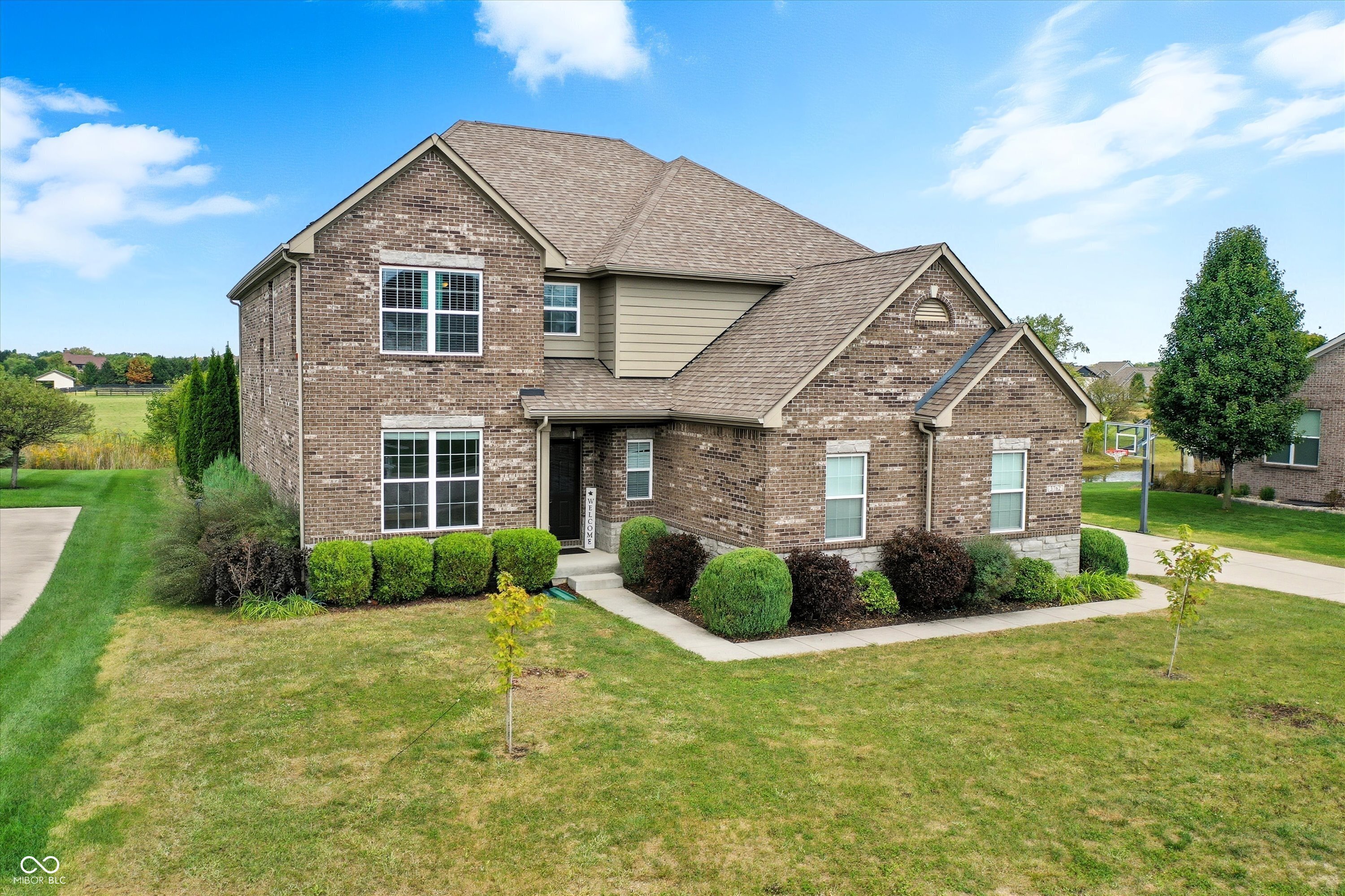 Bargersville, Indiana, 46106, United States, 5 Bedrooms Bedrooms, ,4 BathroomsBathrooms,Residential,For Sale,1975044