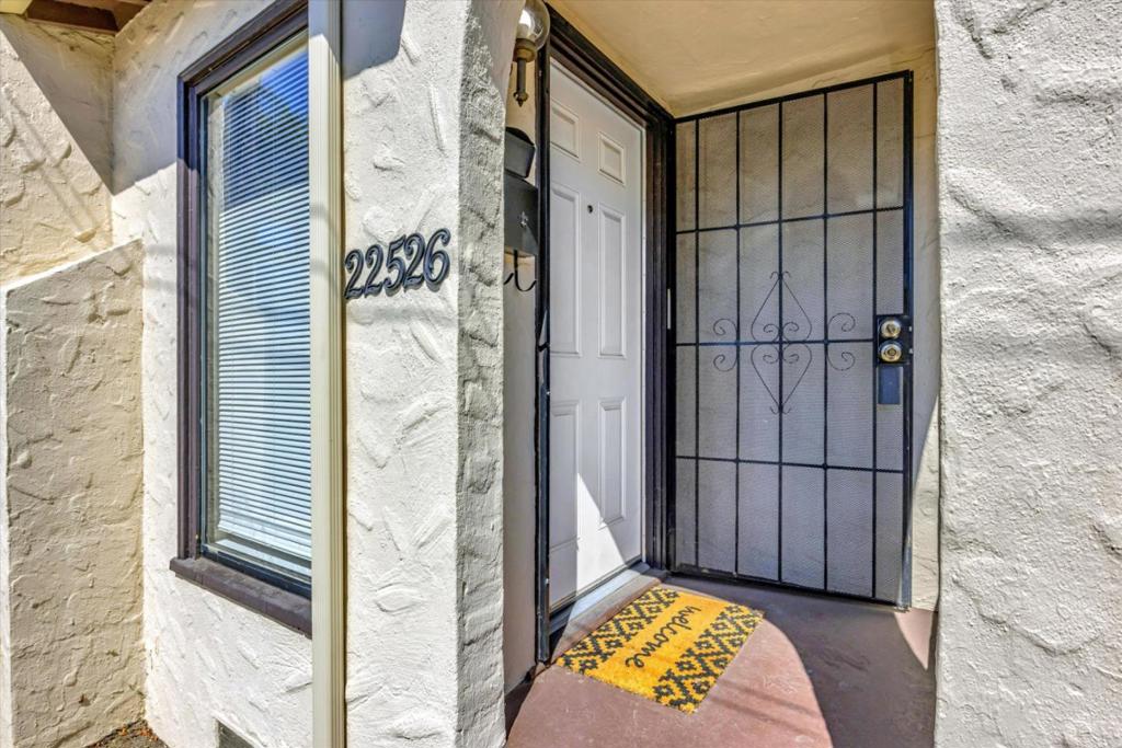 Hayward, California, 94541, United States, 2 Bedrooms Bedrooms, ,1 BathroomBathrooms,Residential,For Sale,1976609