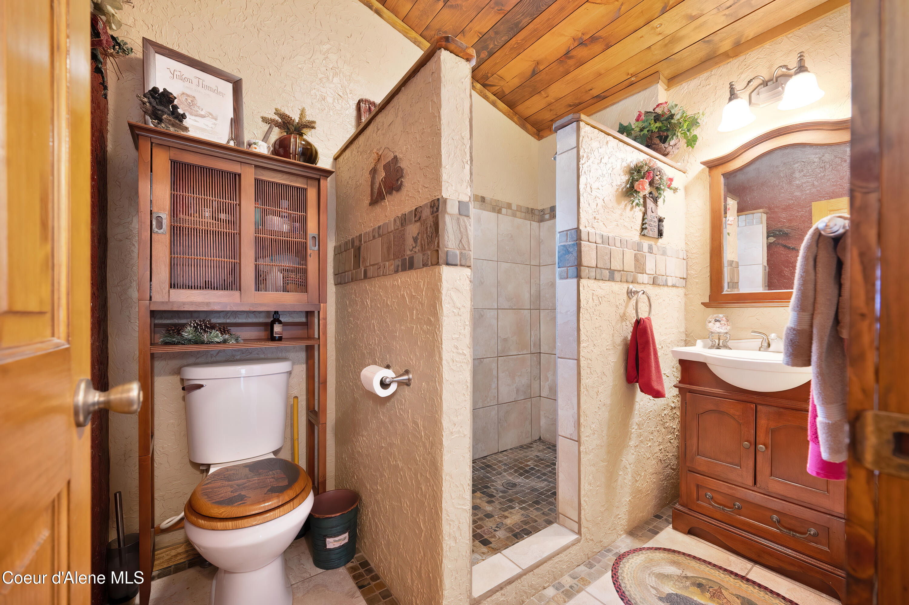 St. Maries, Idaho, 83861, United States, 3 Bedrooms Bedrooms, ,3 BathroomsBathrooms,Residential,For Sale,2011684