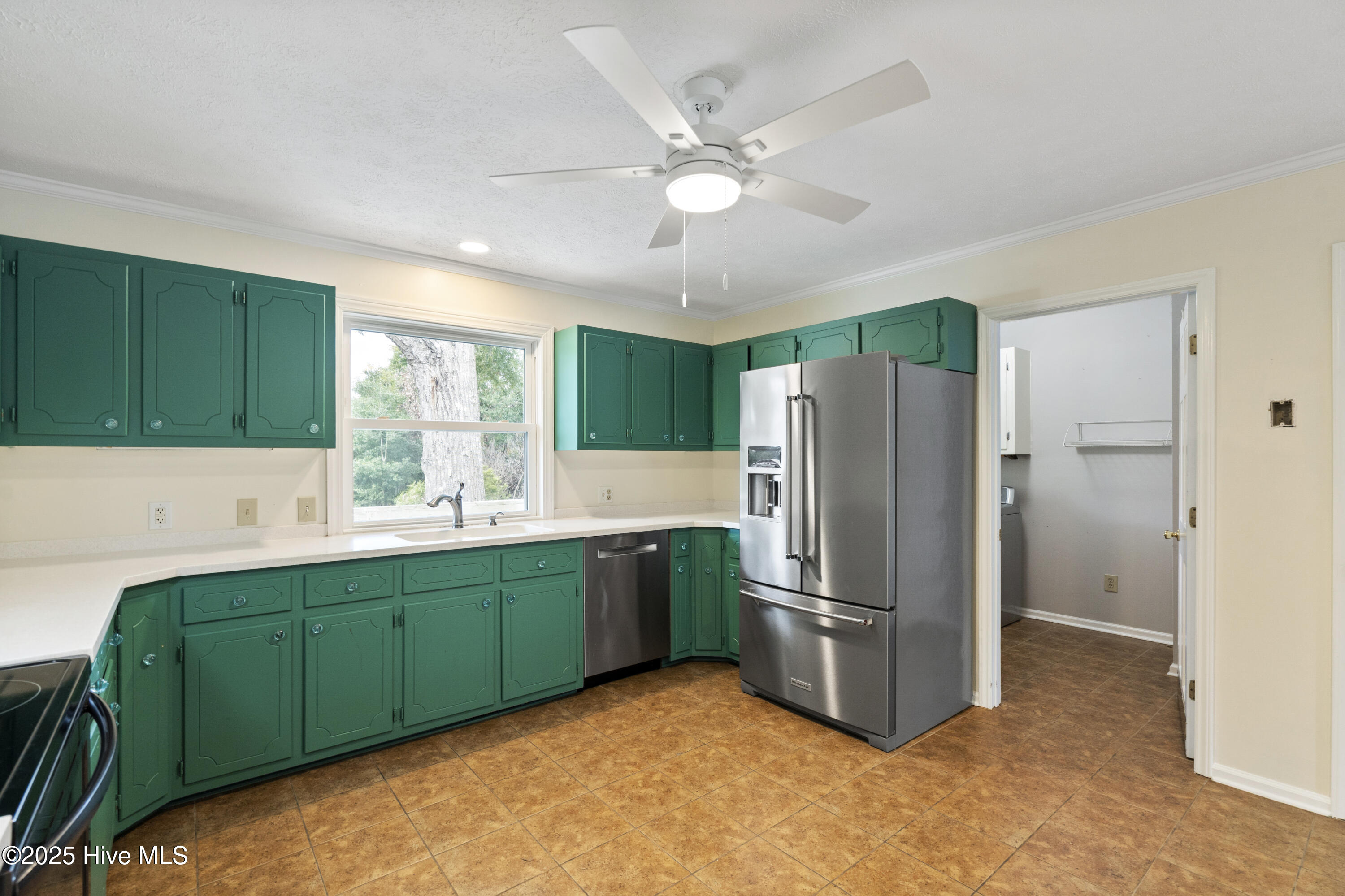 Emerald Isle, North Carolina, 28594, United States, 3 Bedrooms Bedrooms, ,3 BathroomsBathrooms,Residential,For Sale,1991113