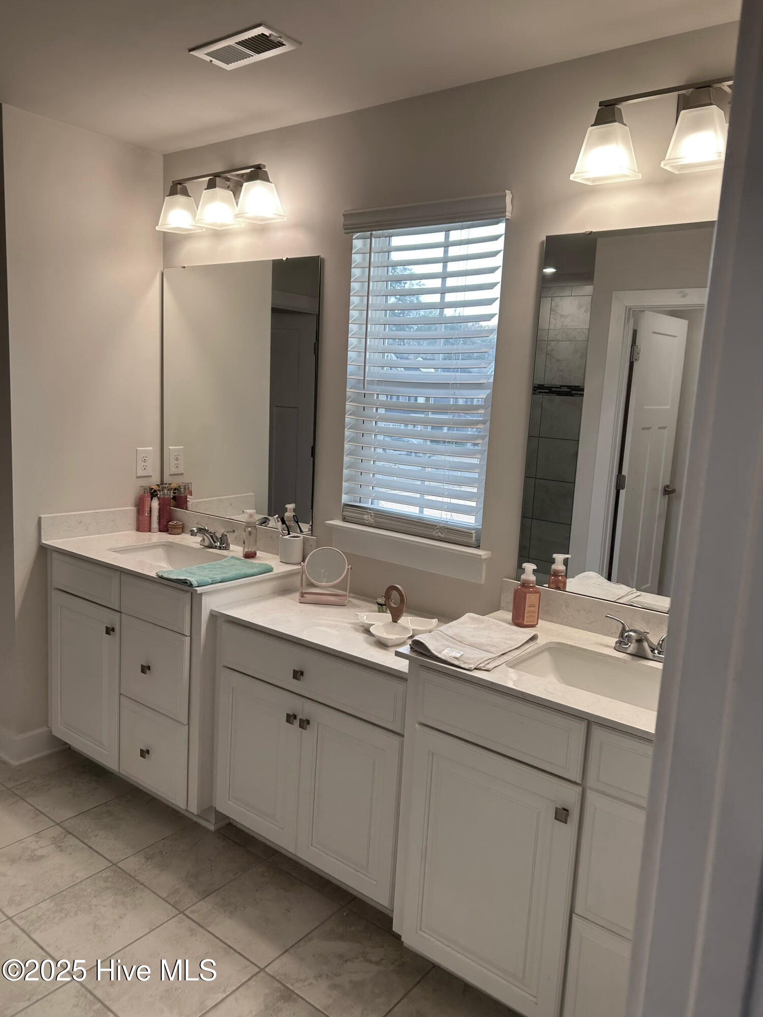 Denver, North Carolina, 28037, United States, 4 Bedrooms Bedrooms, ,3 BathroomsBathrooms,Residential,For Sale,2000139