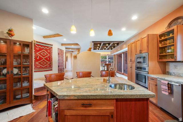 Ivins, Utah, 84738, United States, 3 Bedrooms Bedrooms, ,3 BathroomsBathrooms,Residential,For Sale,2048835