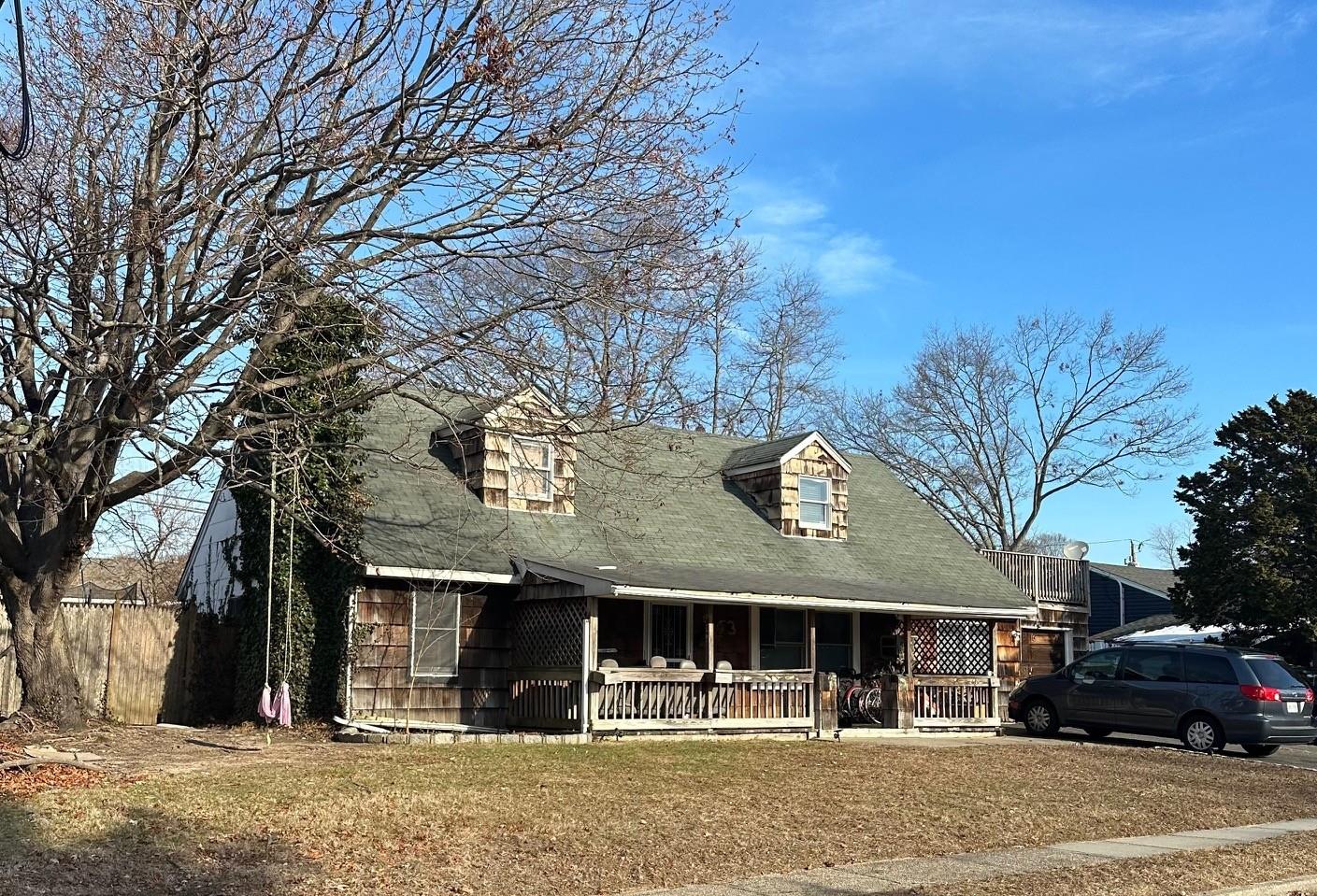 Port Jefferson Station, New York, 11776, United States, 5 Bedrooms Bedrooms, ,2 BathroomsBathrooms,Residential,For Sale,1937148